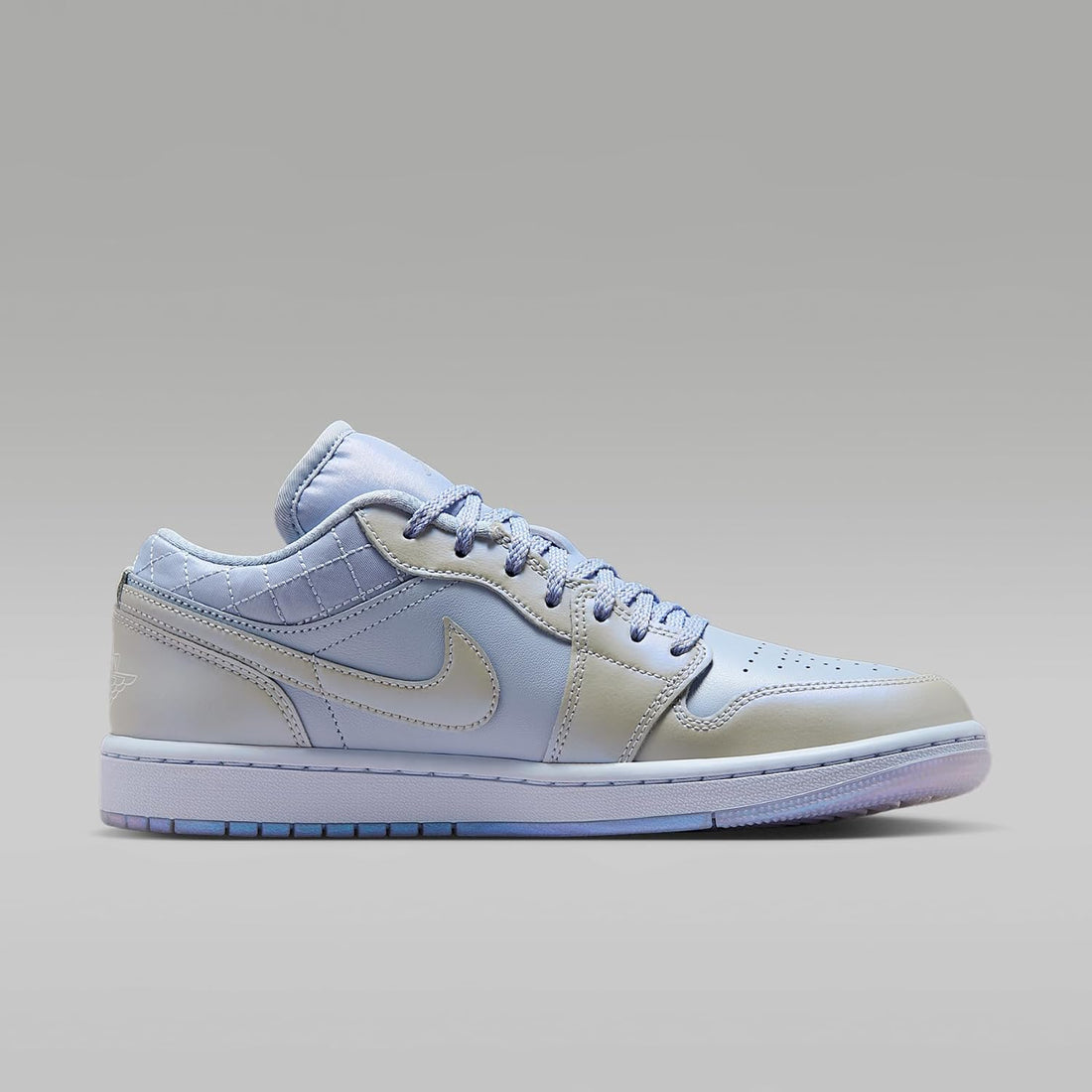 15 Stylish Ways for Styling Sneakers in Casual and Chic Outfits 2026 - Womans Fashion